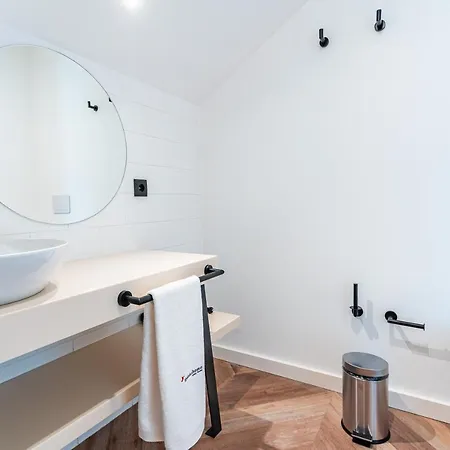 Flh Viola Market Flats With Terrace * Funchal (Madeira)